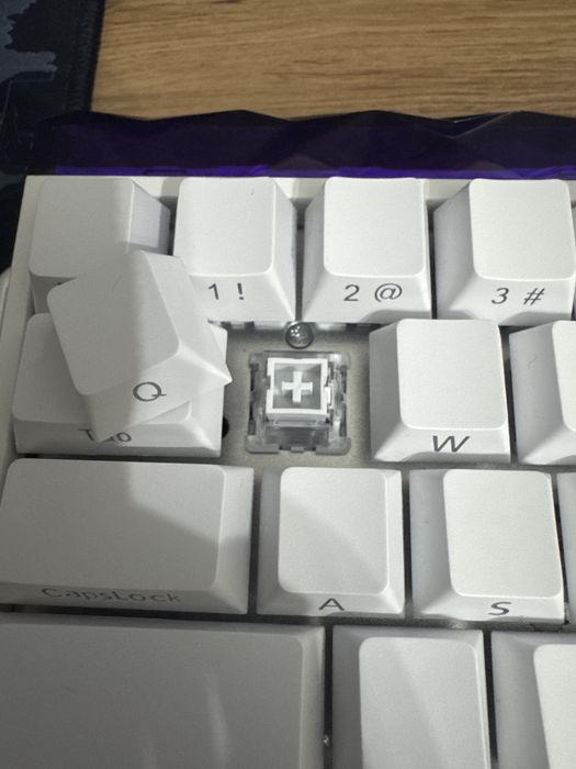 Продам игровую МАГНИТНУЮ клавиатуру с функцией rapid trigger