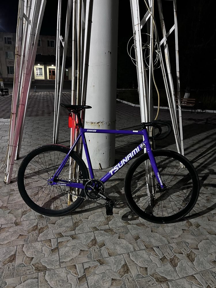 Продам велосипед БУ (fixed gear) состояние хорошее