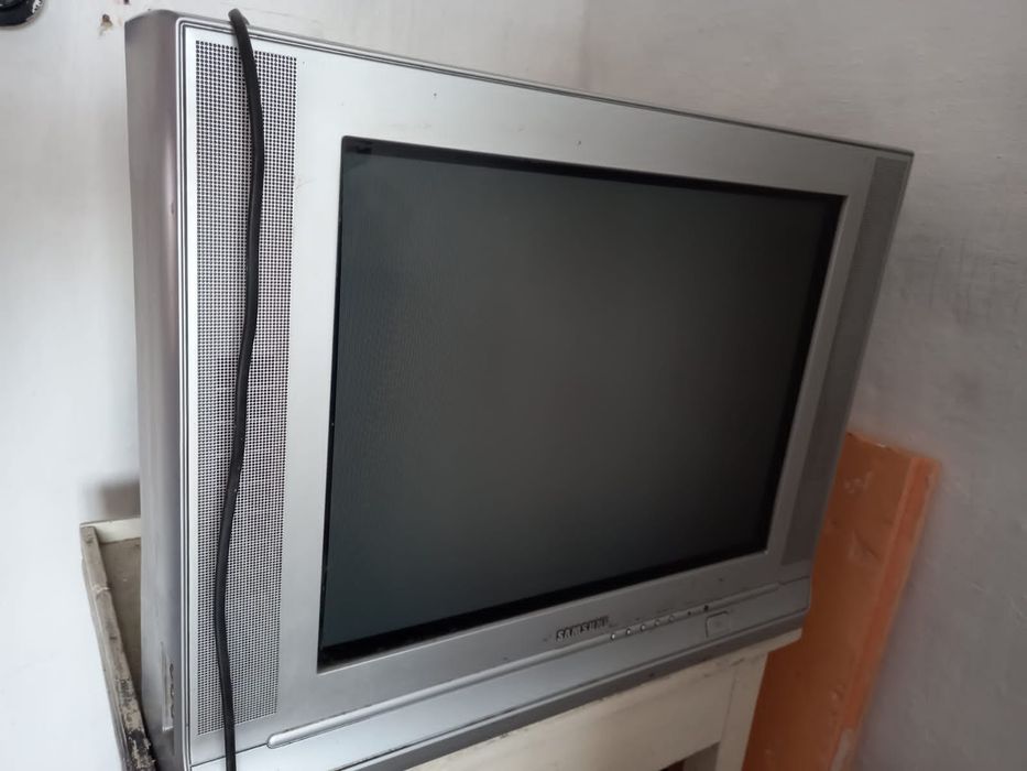 Продам телевизоры самсунг и елджи