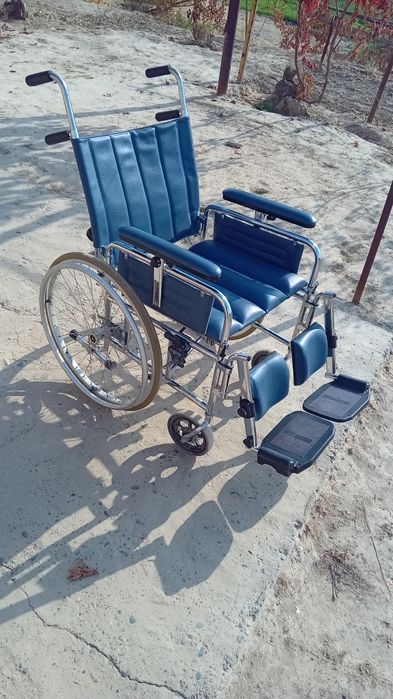 Инвалидной коляска.