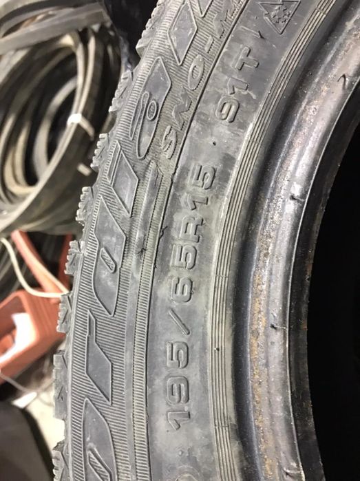 Продам зимнюю резину R15 в хорошем состоянии. Использовалась