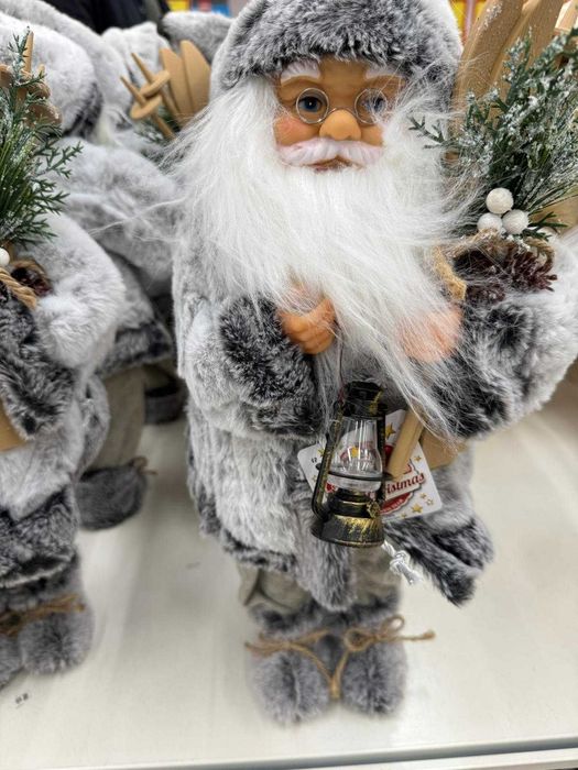 Figurina Mos Craciun Realist Alb Gri Blana si Ursulet 30cm