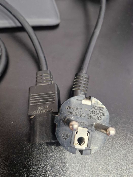 Кабель электропитания системного блока PDU 3х1,5 2м с разъёмами