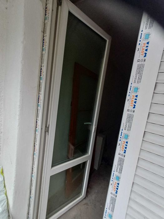 PVC дограма врата и позорец троен стъклропакет, AL щори