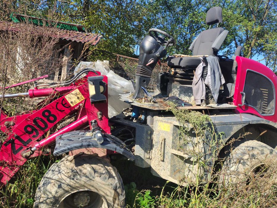 Încărcător zl 908 cu grup punte spate defect