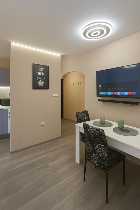 Дава се под наем Двустаен апартамент в Пловдив, Южен - 52 кв.м за 357 € - Снимка #2