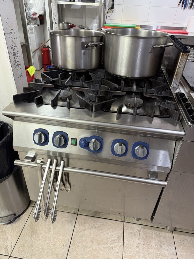 Vand utilaje profesionale de bucatarie la jumatate de pret