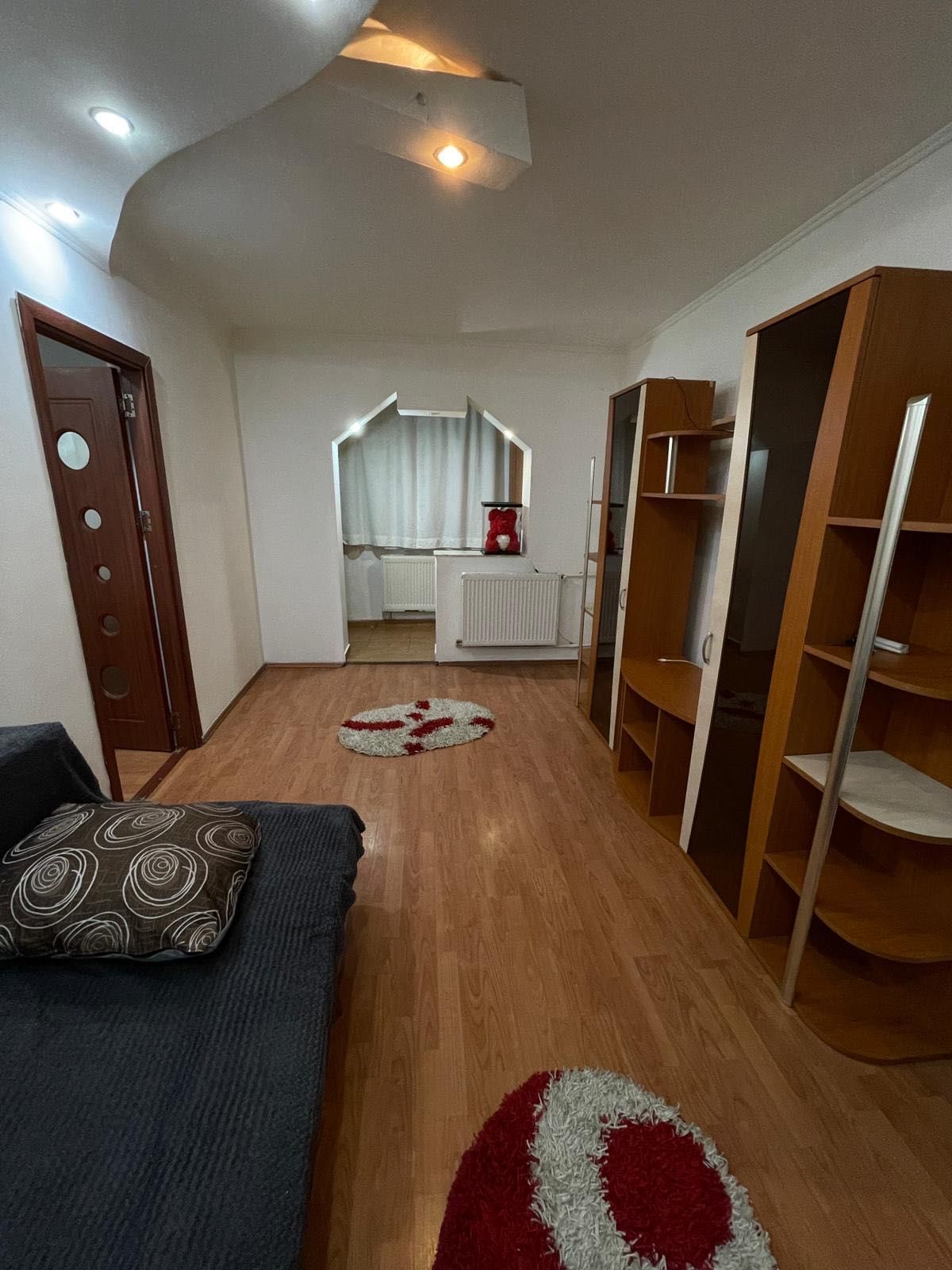 Închiriez apartament 3 camere Ostroveni/Cina