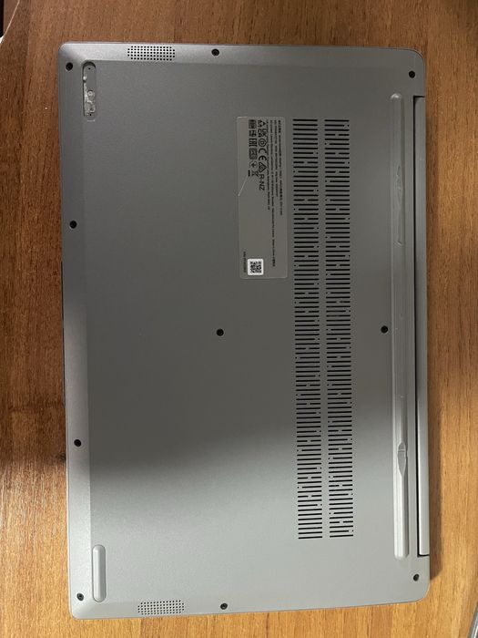 Laptop lenovo 128 sau 256 gb (pret usor negociabil)