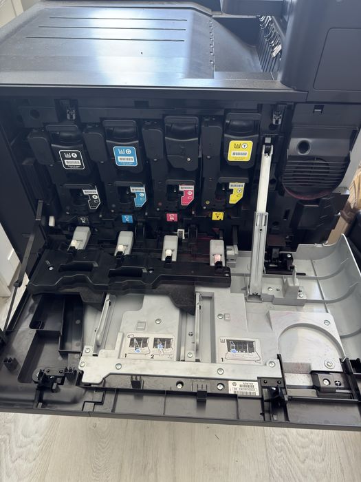 Цветен А3 лазерен принтер HP Colour Laser Jet Enterprise M855