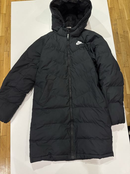 Дълго яке nike.