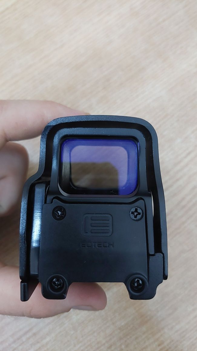 Dispozitiv ochire copie EOTECH holografic