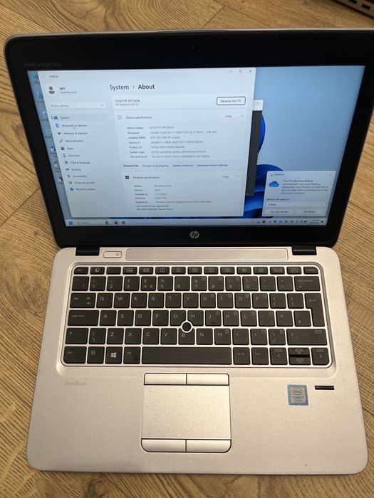Laptop HP EliteBook 820 G4 ; i7-7500U; 8GB RAM; SSD m2 256 GB
