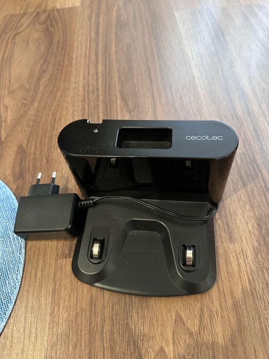 Прахосмукачка робот CONGA