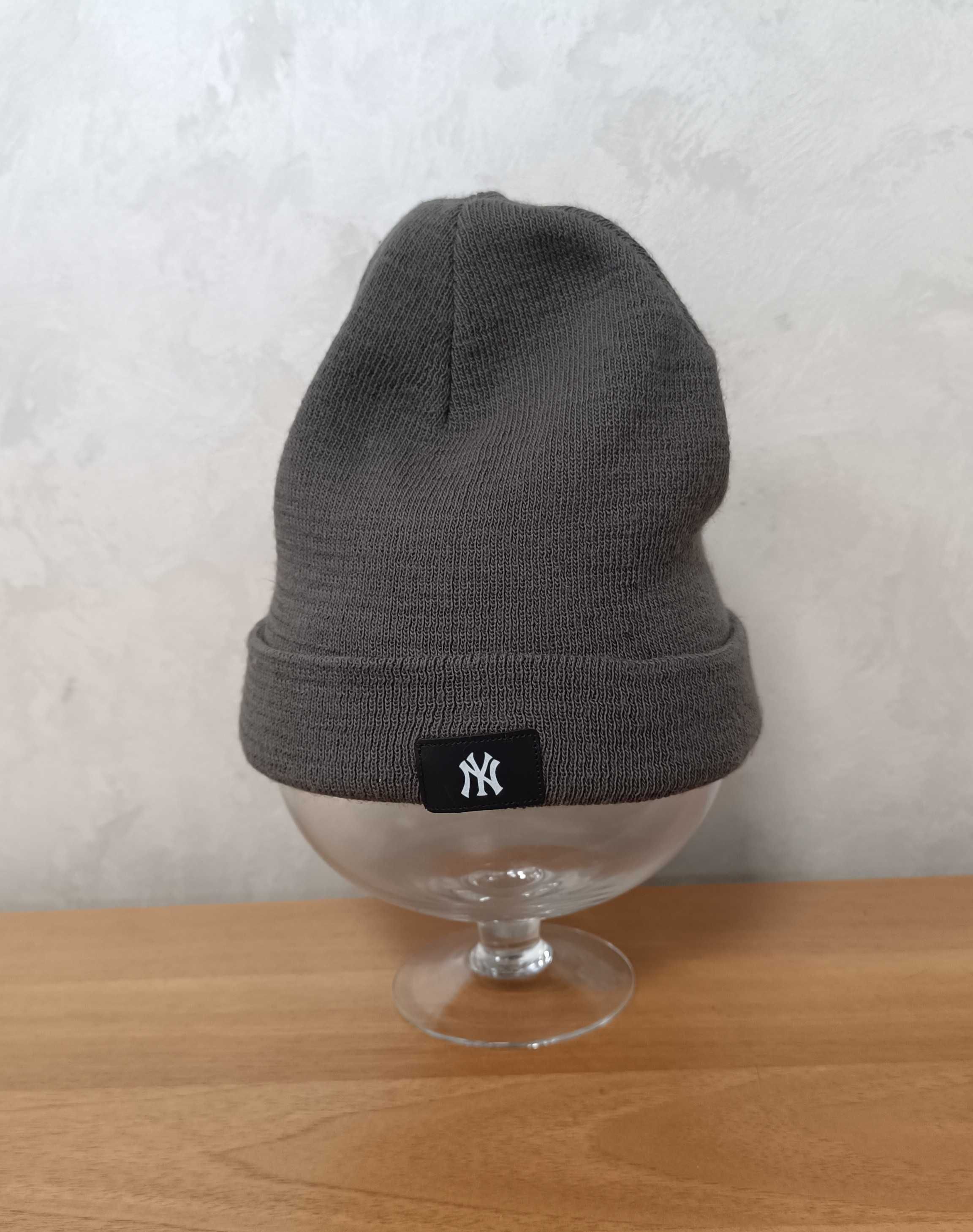 New Era-Много Запазена