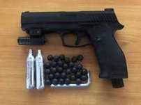 Pistol FARA PERMIS=>Bile CAUCIUC Putere MAXIMA 20J Cal.50 Umarex