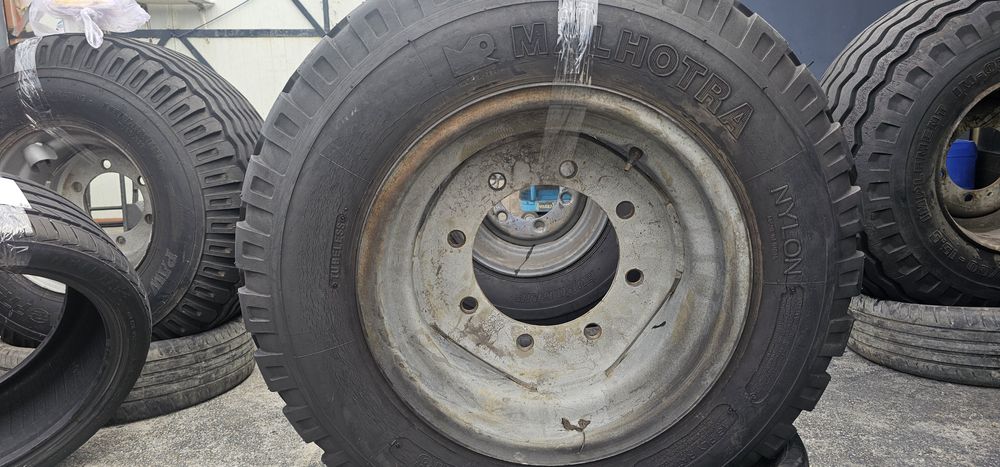 Janta cu anvelopa 13-0/65 R 18 Malhotra