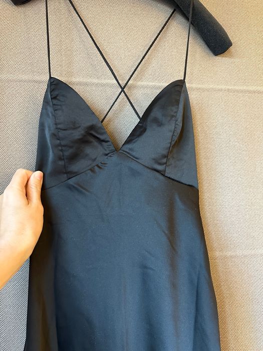 Вечерна или просто лятна сатенена рокля