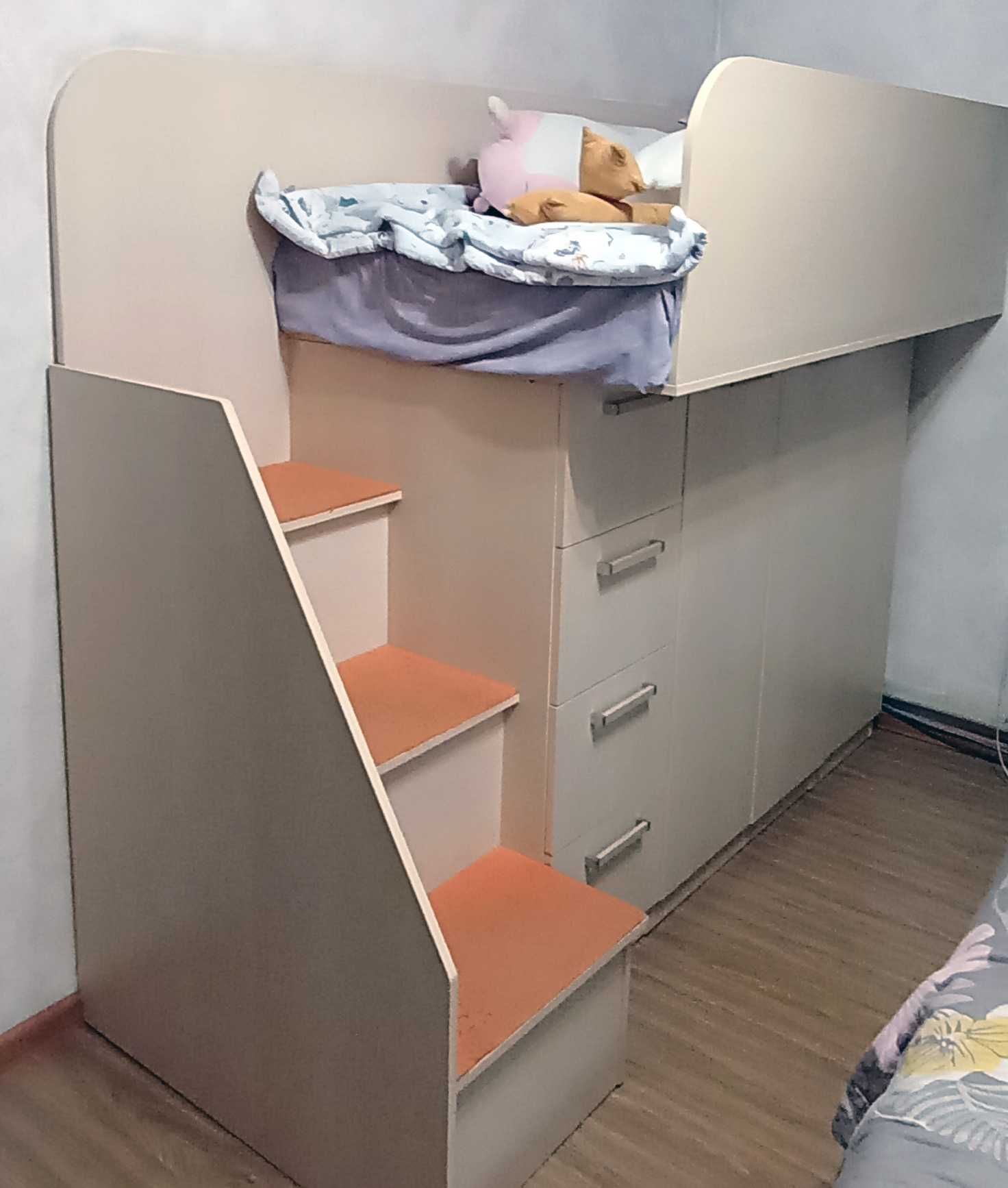 Детская кровать-шкаф