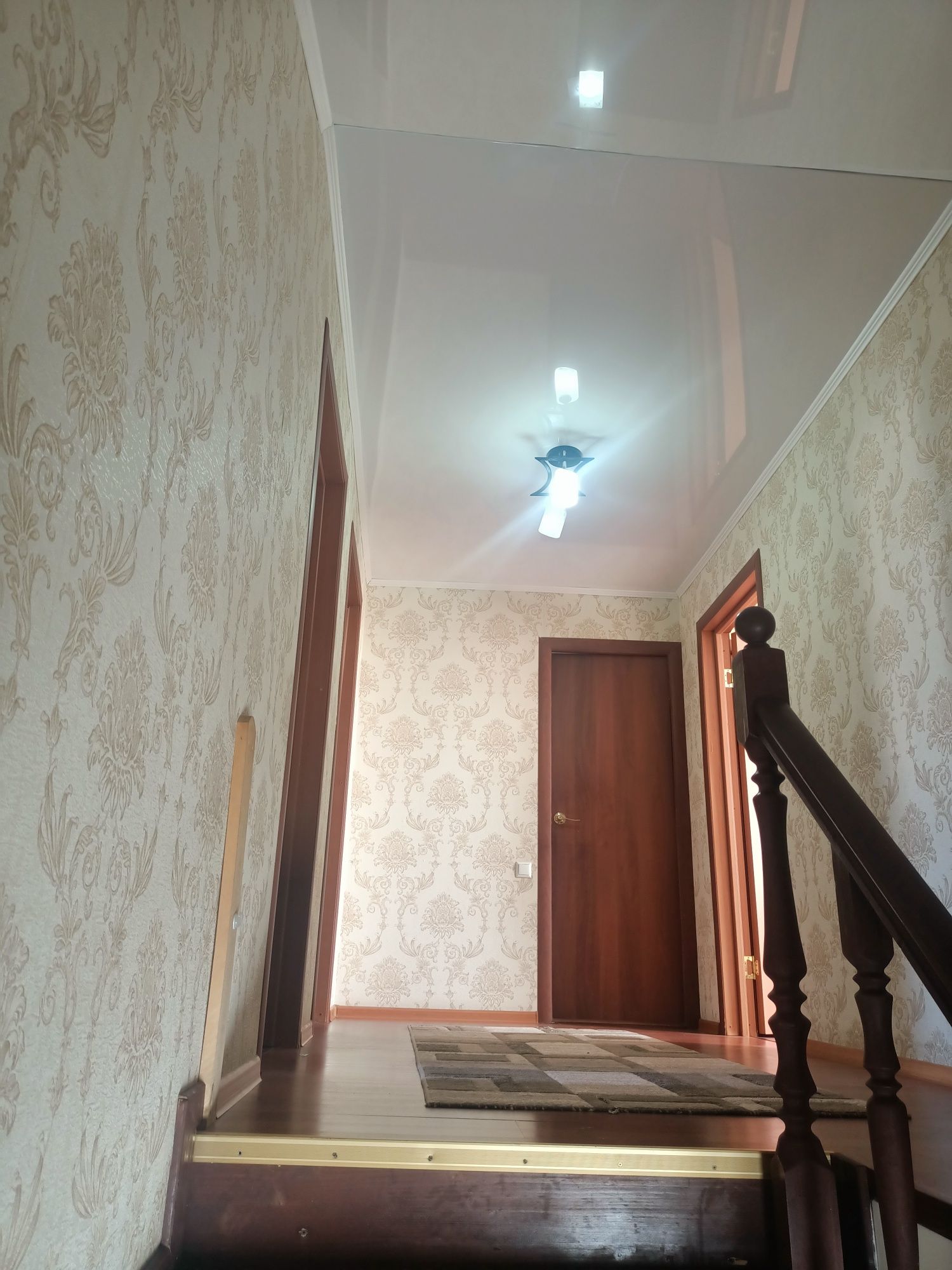 Продам 5 Ти комн дом в городе