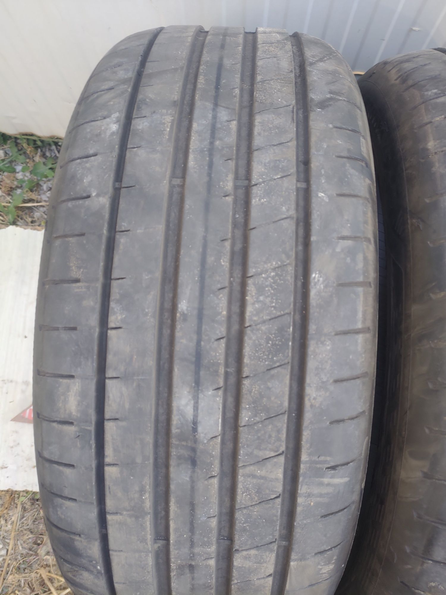 225/50/17 goodyear