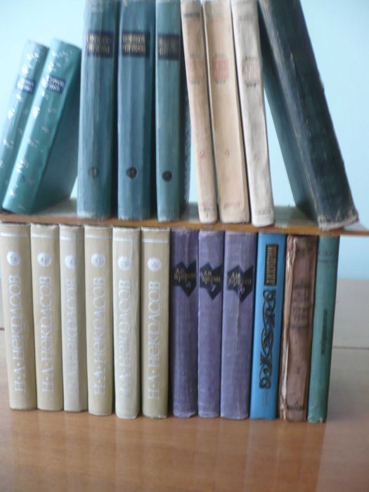 Отдельные тома Собраний сочинений Есенина, Чехова, Куприна и др.