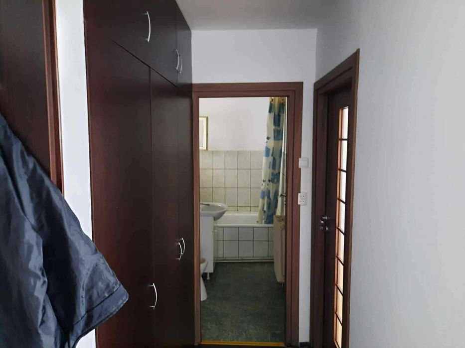 Apartament 3 camere de vânzare