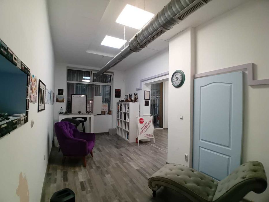 Давам под наем магазин в Центъра