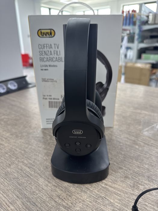 Casti Wirless Trevi cu statie pentru un sunet de calitate