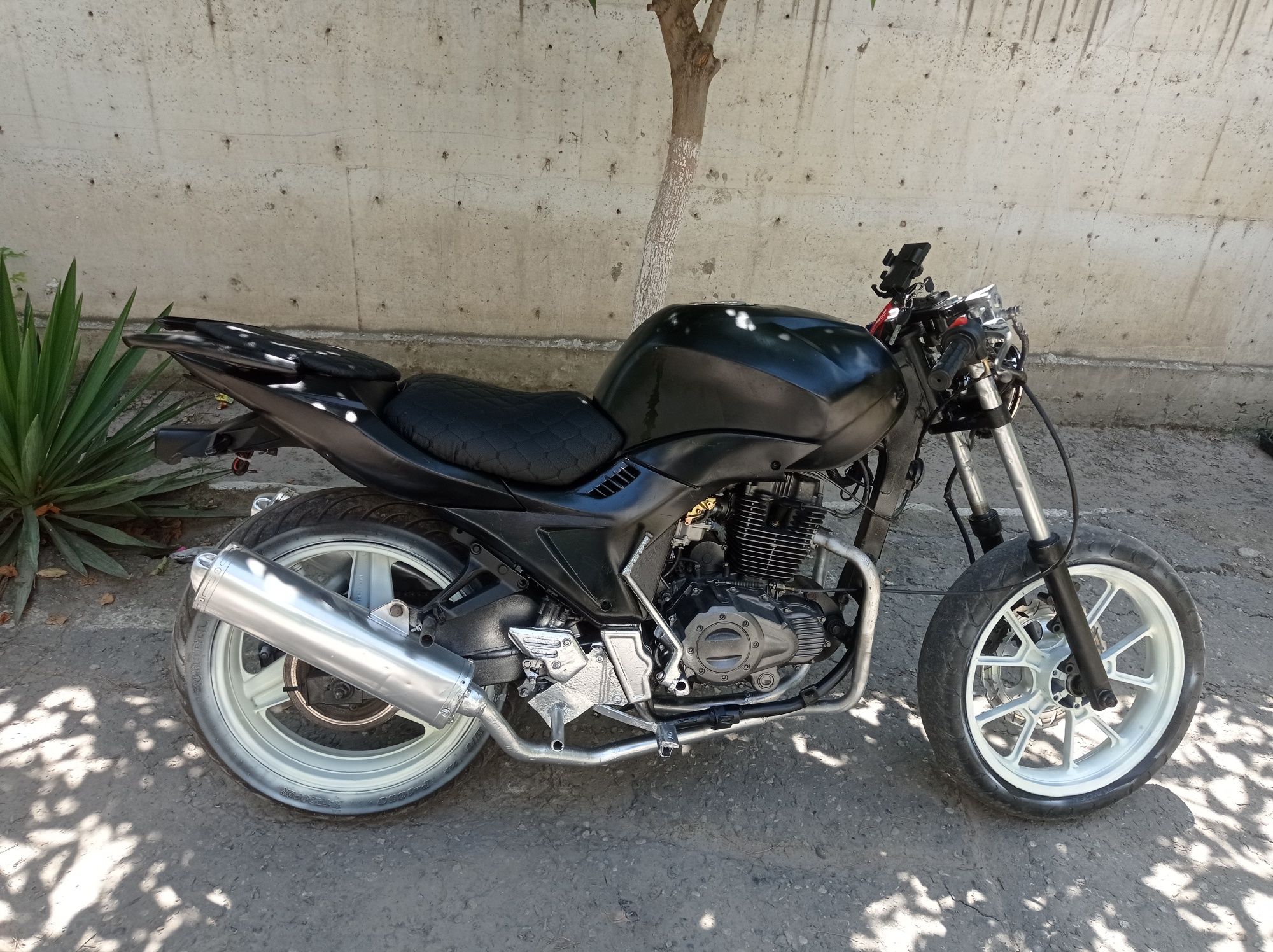 Moto sotiladi varyantkayam beriladi