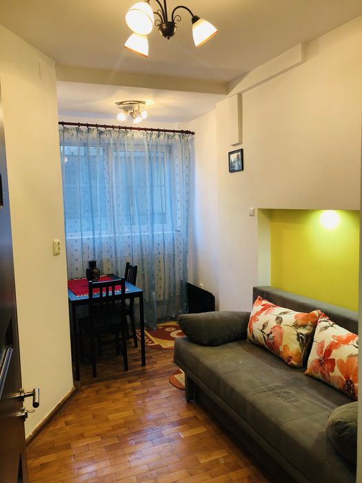 Garsoniera Universitate / Proprietar