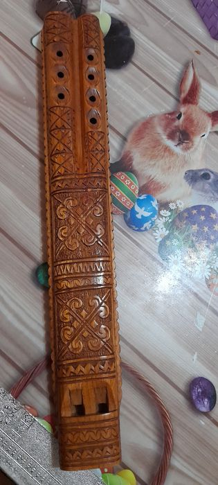 Fluier din lemn facut manual