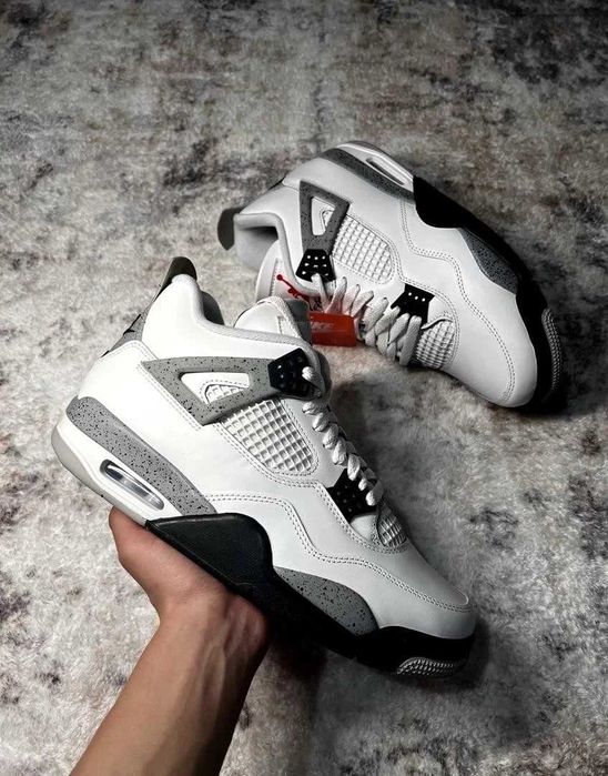 Jordan 4 White Cement 2025 (41/42/43)FULLBOX| Livrare cu verificare