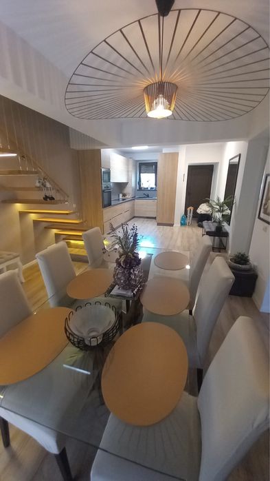 Vand casa tip duplex