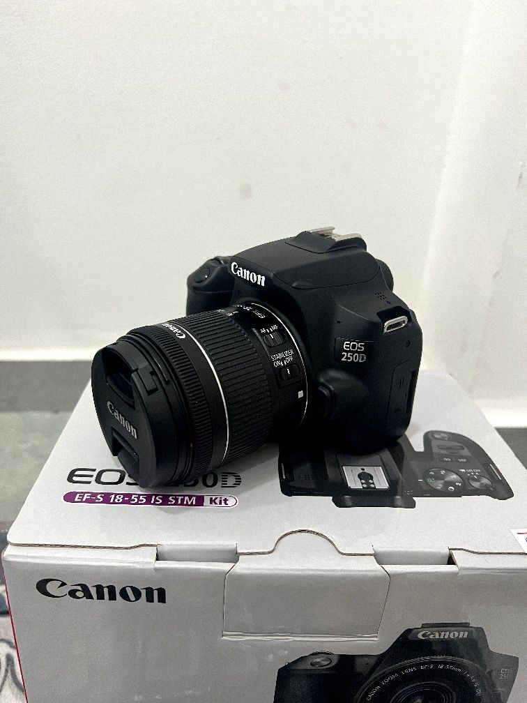Canon EOS 250D + 18-55mm IS STM Kit – Yangi holatda