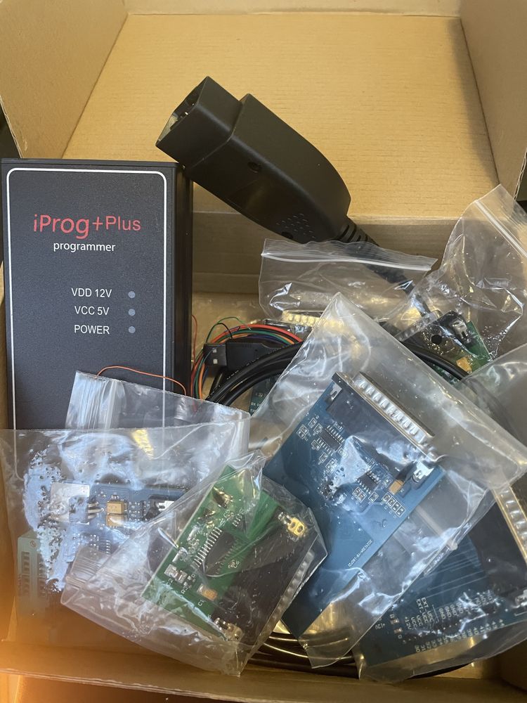 Iprog + PLUS 777 V85 Full Adapters Auto Key ECU Programmer