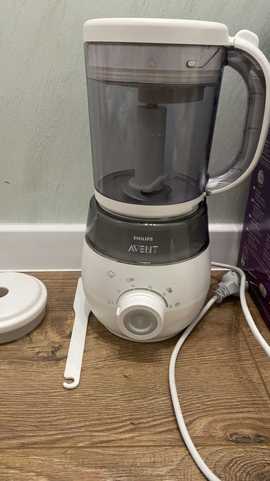 PHILIPS AVENT 4 в 1 уред за приготвяне на пара на бебешка храна/пюрета