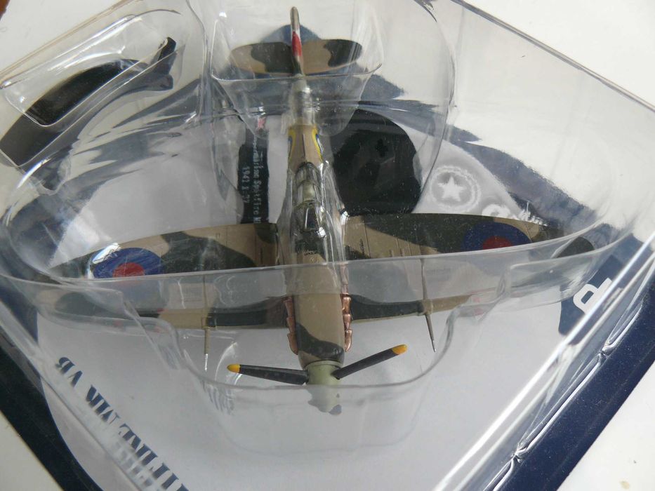 Macheta Avion SPITFIRE SUPERMARINE MK VB 1941 Scara 1:72 DeAgostini