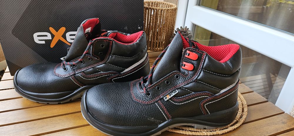 Работни Обувки, размери 42 и 43