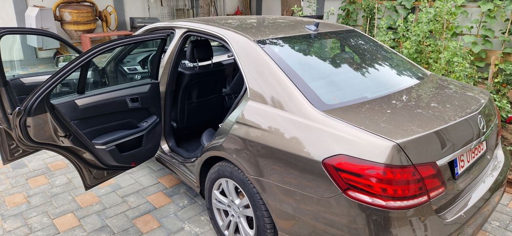 Mercedes Benz E 220, impecabil