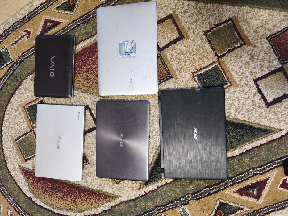 Lot de laptopuri