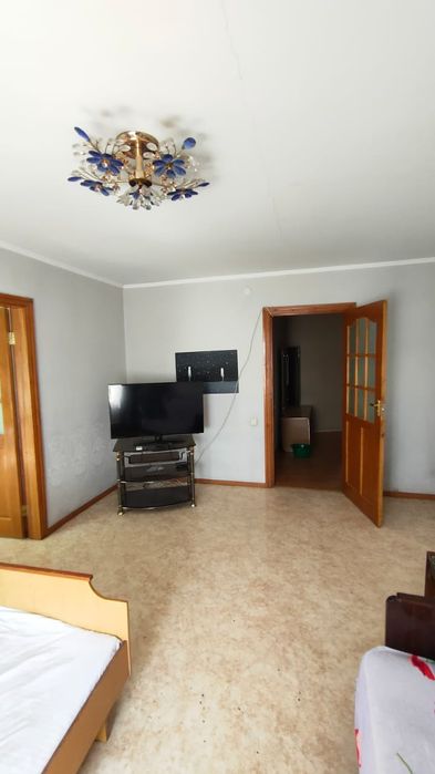 3 ком Командированным,Центр, все есть. 180+