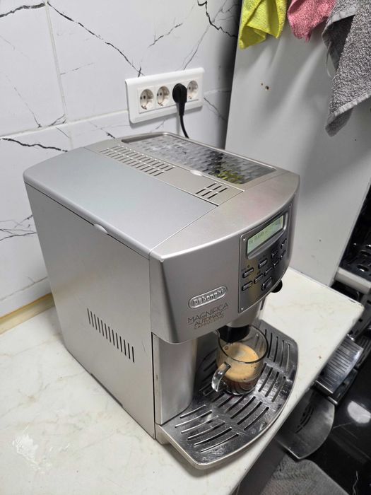 Espressor Automat DeLonghi Magnifica ESAM3500.S Aparat cu Cafea Boabe