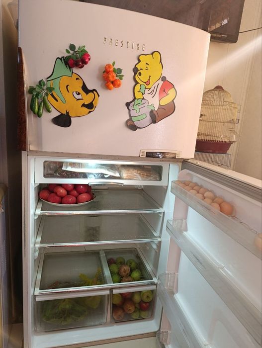 Holadelnik sotiladi boʻyi 1.85 eni 85 litr 580 obyoʻm