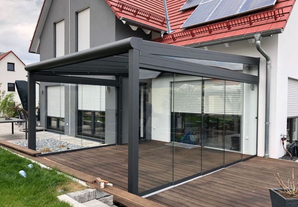 Executam terase foisoare închise cu sticla