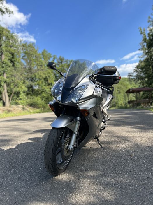 Honda VFR800vtec