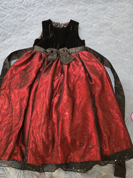 Продам  платье для девочек