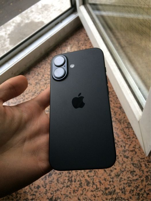 iPhone 16 128GB Black | Отличное состояние 98/100 | Полный комплект