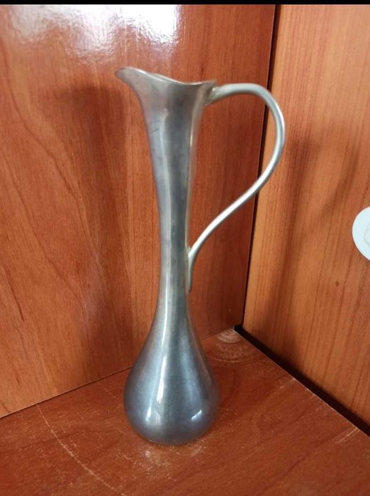 Старинна ваза винтаж