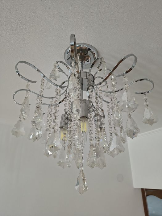 Două candelabre– 3 becuri